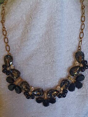 Beautiful Rhinestone Butterfly Necklace